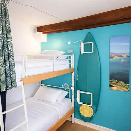 Surf Bed & Breakfast *