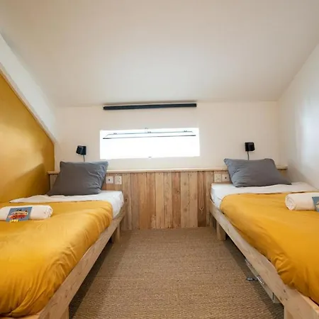 Surf Bed & Breakfast